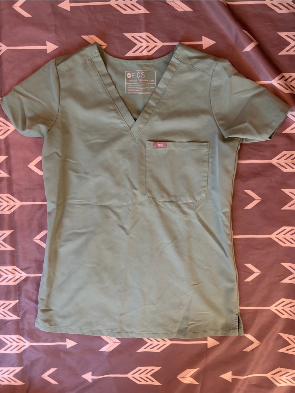 Figs Women's jade Catarina V-Neck Scrub Top